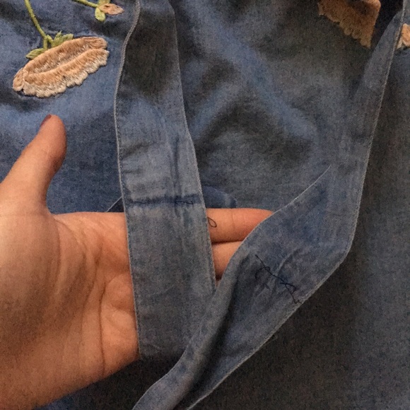 Charlotte Russe Off-the-shoulder Denim Blouse - Picture 4 of 5